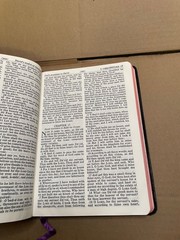 Holy Bible Self-Pronouncing Edition Leather Black – World Publishing Company