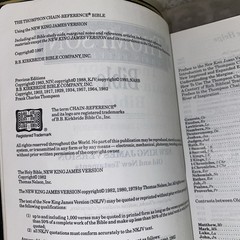 NKJV Thompson Chain Reference Bible Black Bonded Leather Red Letter Edition 1997