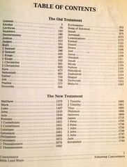 Holy Bible NKJV Giant Print Center Column Red Letter Edition Thomas Nelson 991BG