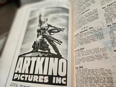 Vintage 1946 THE FILM DAILY YEARBOOK OF MOTION PICTURES 1056 PAGE