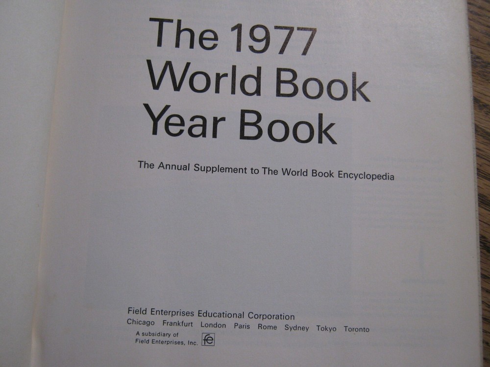 The World Book Yearbook 1977, 608 pages