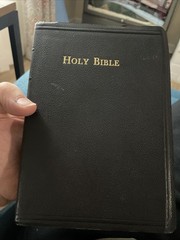 Holy Bible King James Version KJV Self Pronouncing World Publishing