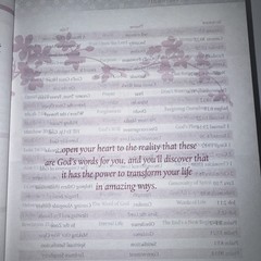 Devotional Bible for Women by Ellie Claire (2016, Hardcover)