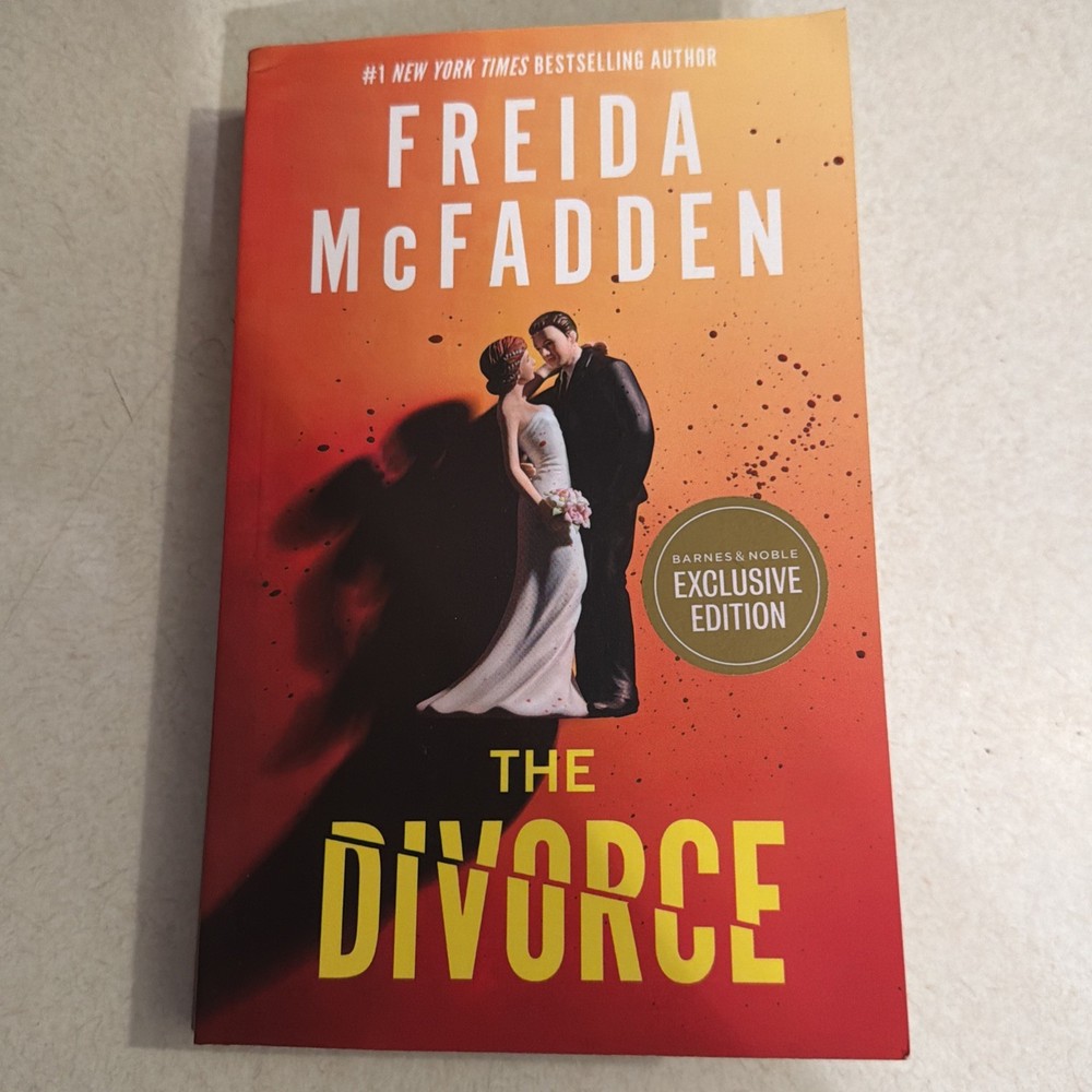 Freida Mcfadden ‘The Divorce’ Barnes and Noble Exclusive Edition