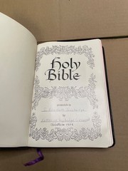 Holy Bible Self-Pronouncing Edition Leather Black – World Publishing Company