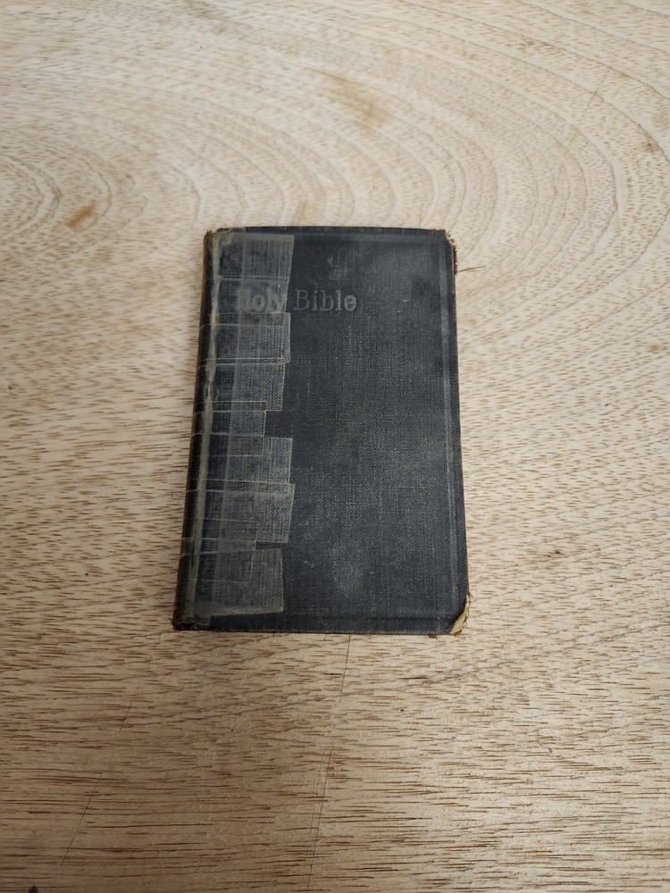 Holy Bible Old & New Testaments Self-Pronouncing Holman Pronounring Edition