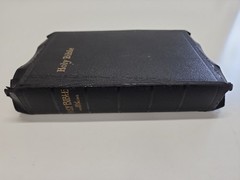 Holy Bible KJV – John C. Winston / International Series, Self Pronouncing