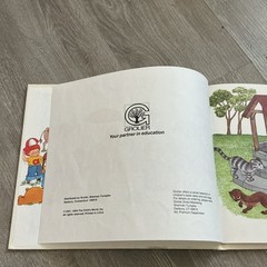 My “w” Book (My First Steps to Reading) Moncure HC Grolier 1991 Illus