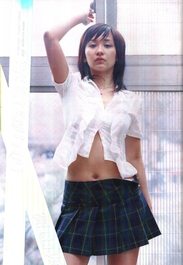 Mami Yamasaki Photo Book by Kenshu Shintsubo, Shinchosha, 2005