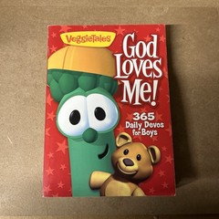 God Loves Me!: 365 Daily Devos for Boys (VeggieTales (Big Idea)) – GOOD