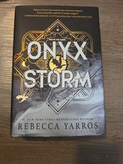 Onyx Storm (Standard Edition) by Rebecca Yarros (2025, Hardcover)