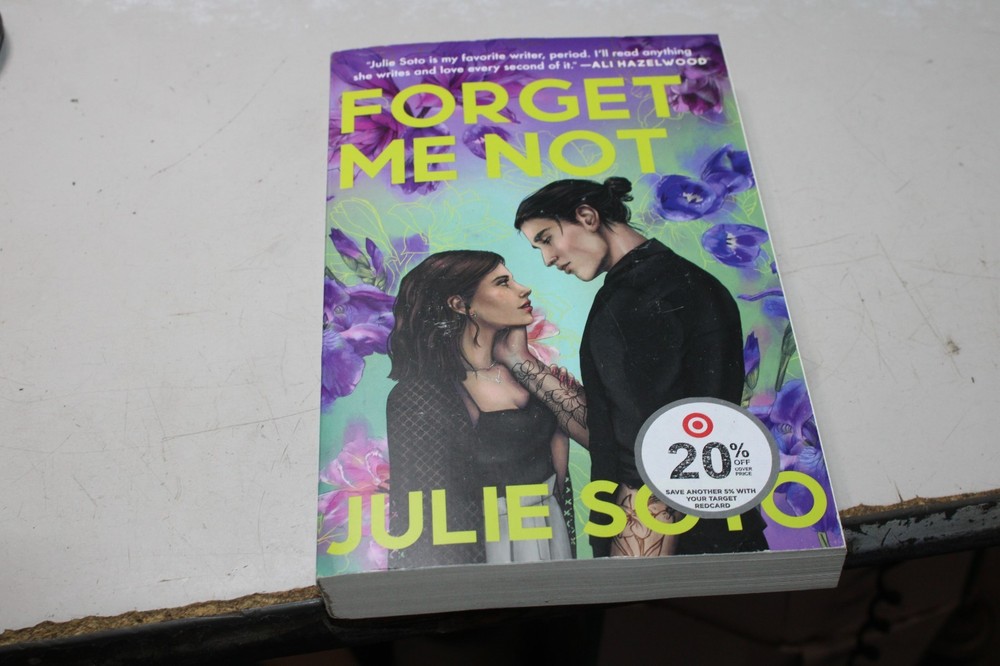 Soto, Julie, Forget Me Not, paperback