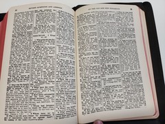 Holy Bible KJV – John C. Winston / International Series, Self Pronouncing