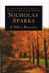 A Walk To Remember – Large Print by Nicholas SPARKS