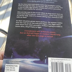 Run on Red: Deluxe Stenciled Edges by Noelle West Ihli (2026, Trade Paperback)