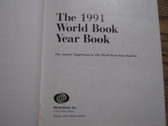 The World Book Yearbook 1991, 576 pages