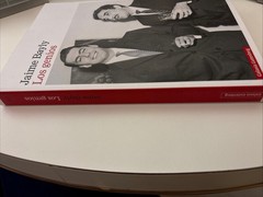 Los Genios SC 2023 By Jaime Bayly Signed EUC in Spanish