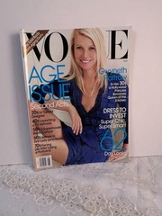 VOGUE Magazine 2010 August Gweneth Paltrow 238 PAGES