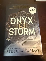 Onyx Storm Standard Edition Hardcover Rebecca Yarros