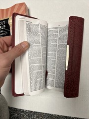 HOLY BIBLE: KING JAMES VERSION, BURGUNDY, LEATHERSOFT, By Thomas Nelson