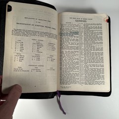 1928 The Marked Holy Bible Self Pronouncing Winston International Leather Gilt