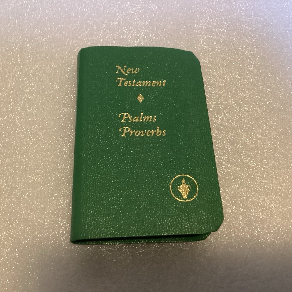 New Testament Psalms Proverbs Pocket Size Bible The Gideons International Green
