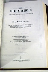 KJV GIANT PRINT Center-Column Reference Bible-NELSON-Burgundy Bonded Leather-Box