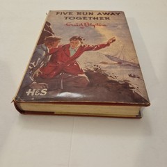 Five Run Away Together by Enid Blyton The Famous Five Hardcover DJ 1953 Book