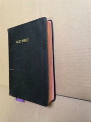 Holy Bible Self-Pronouncing Edition Leather Black – World Publishing Company