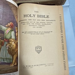 Vtg King James Holy Bible Readers Edition W/ Original Box Black Leather Red Edge