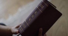 ESV Study Bible, Large Print (Bonded Leather, Burgundy): Holy Bible, English Sta