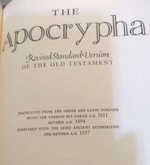 The Apocrypha of The Old Testament Revised Standard Version Red Hardcover 1957