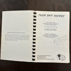 Louisiana Tiger Bait Cajun Creole Cookbook 1976 LSU Alumni 1st Ed/2nd Print