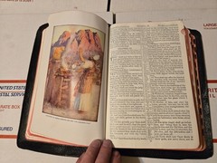 Holy Bible Self Pronouncing John Winston International Press Indexed