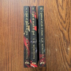 Pretty Little Words Pine Hollow Series K.M. Moronova