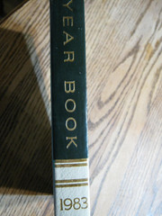 The World Book Yearbook 1983, 608 pages