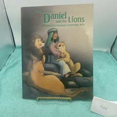 The Story Of “Daniel And the Lions’ USED~ Paperback 1988