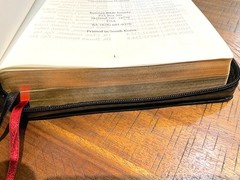 Russian/English Parallel Bible, Synodal/KJV, Black Imitation Leather Zip LARGE