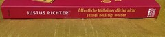 Öffentliche Mülleimer dürfen nicht sexuell belästigt werden by Justus Richter