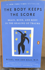 Bessel van der Kolk The Body Keeps the Score 2015 TP Illustrated Penguin