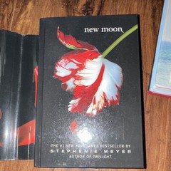 The Twilight Saga New Moon Special Edition Hardcover by Stephenie Meyer