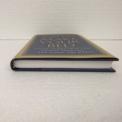 Make Your Bed William H McRaven Hardcover Book 1st Ed Motivational
