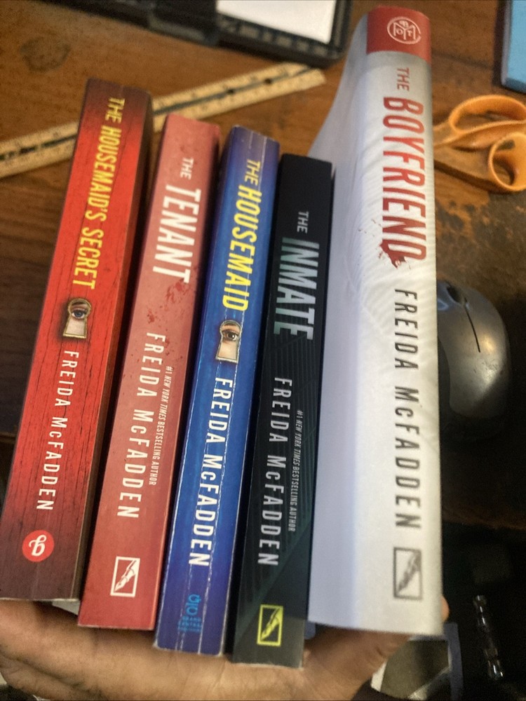 Lot of 5 Freida McFADDEN Books