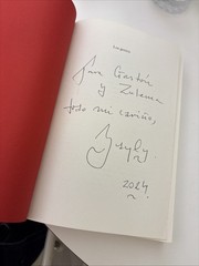Los Genios SC 2023 By Jaime Bayly Signed EUC in Spanish