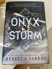 Onyx Storm (Standard Edition) by Rebecca Yarros (2025, Hardcover)
