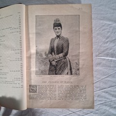 ANNIES SWAN’S MAGAZINE – THE WOMAN AT HOME – BOUND COPY 1902 500 + pages