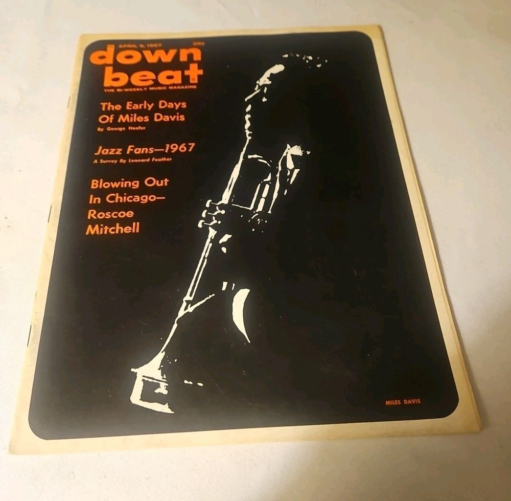 1967 April 6, DOWN BEAT The Biweekly Music Magazine, Miles Davis (MH60)