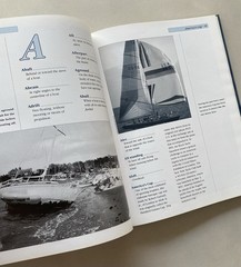 The Illustrated Dictionary of Sailing by Jane Daniels (1989 Ex-Library HCDJ)