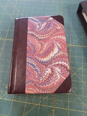 CROSSWAY COMPACT HOLY BIBLE ENGLISH STANDARD VERSION HARDBACK CLASSIC RED MARBLE
