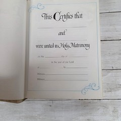 Holy Bible White KJV Family Record Gold Foil World Bible Publishers